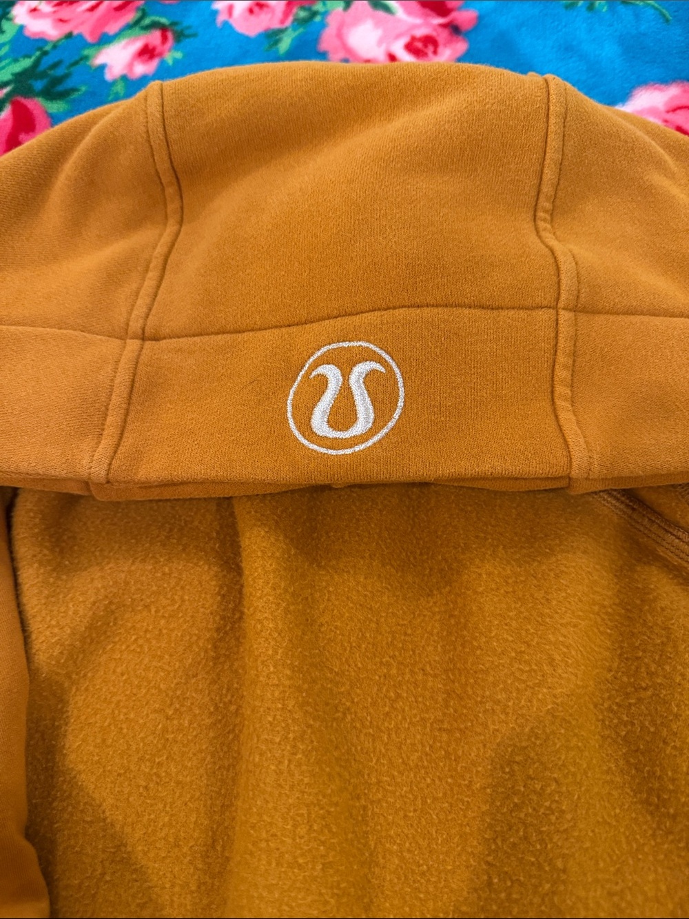 lululemon athletica Women's Golden Mustard Full-Zip Hoodie - Picture 3 of 4